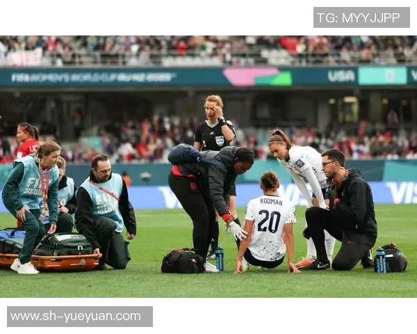 其他球星观看足球比赛的独特视角与心得分享